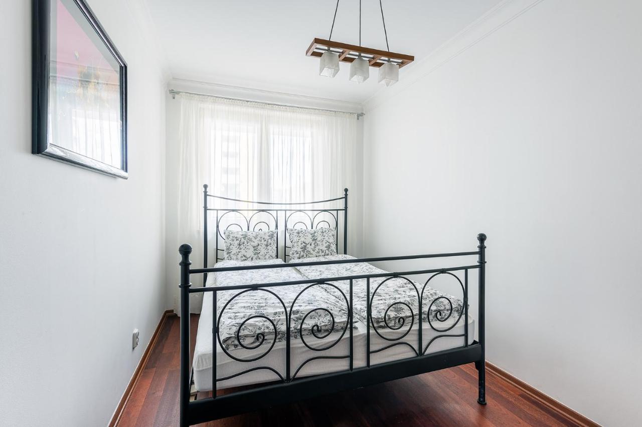 Bukowinska 12 Prywatne Mieszkanie 80M2 Z Dwiema Sypialniami I Balkonem 2X Bezplatne Miejsca Parkingowe Samodzielne Zameldowanie! Private Garage! Self Check-In System! وارسو المظهر الخارجي الصورة
