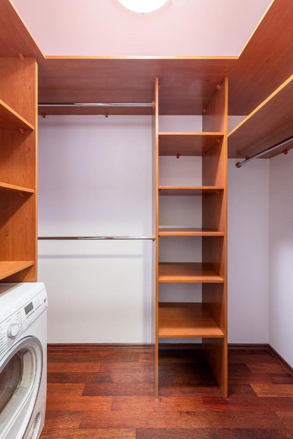 Bukowinska 12 Prywatne Mieszkanie 80M2 Z Dwiema Sypialniami I Balkonem 2X Bezplatne Miejsca Parkingowe Samodzielne Zameldowanie! Private Garage! Self Check-In System! وارسو المظهر الخارجي الصورة